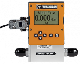 dms-durchfluss.png: Hmotnostní průtokoměr a kontrolér pro plyny DMS